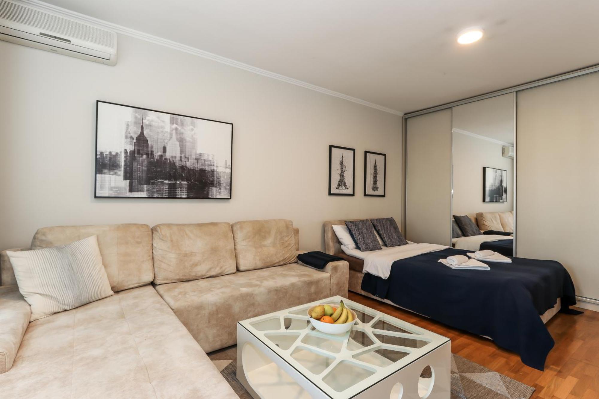 New Belgrade Apartments, Parking 5 Eur Per Day Eksteriør billede