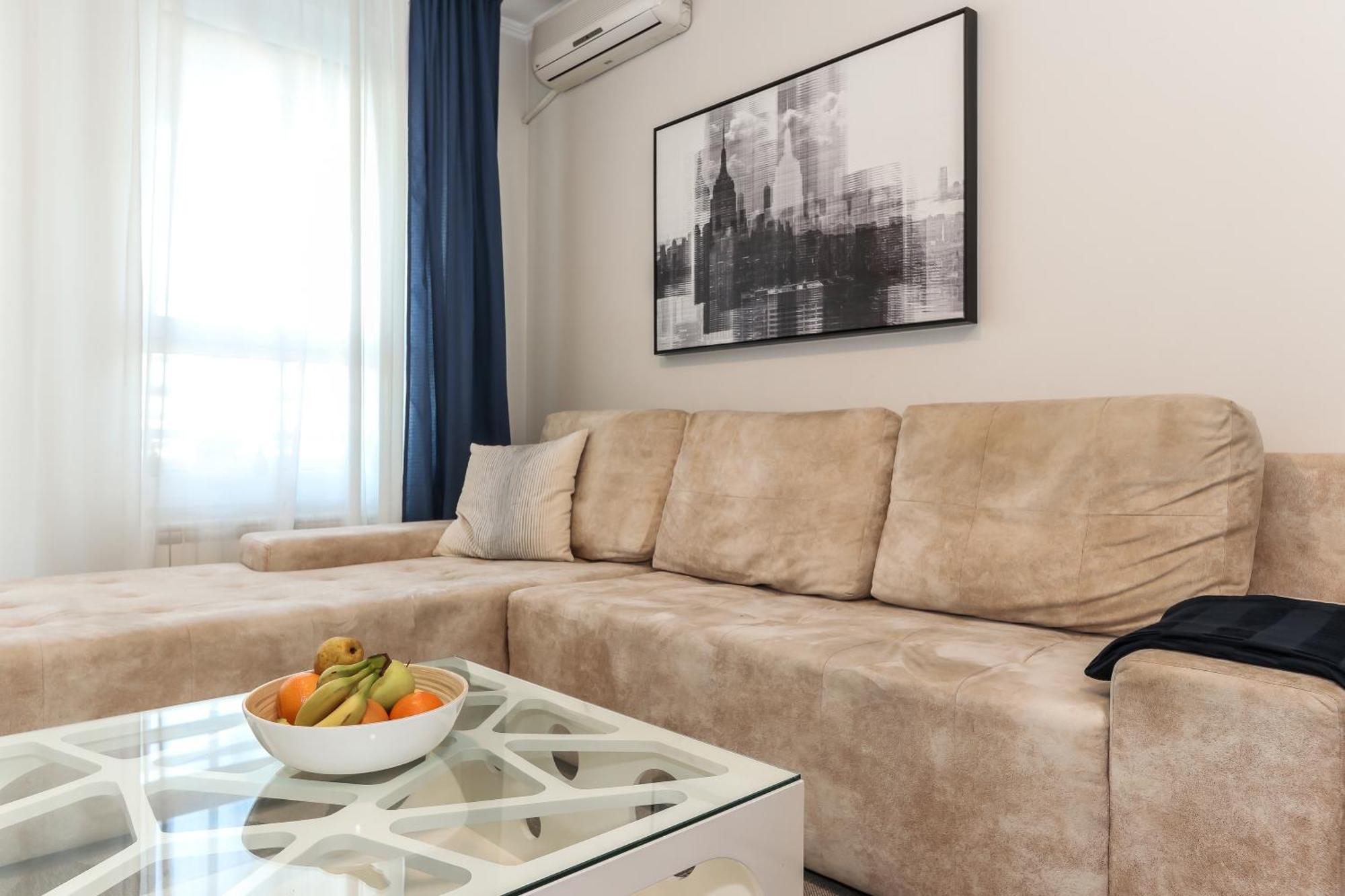 New Belgrade Apartments, Parking 5 Eur Per Day Værelse billede
