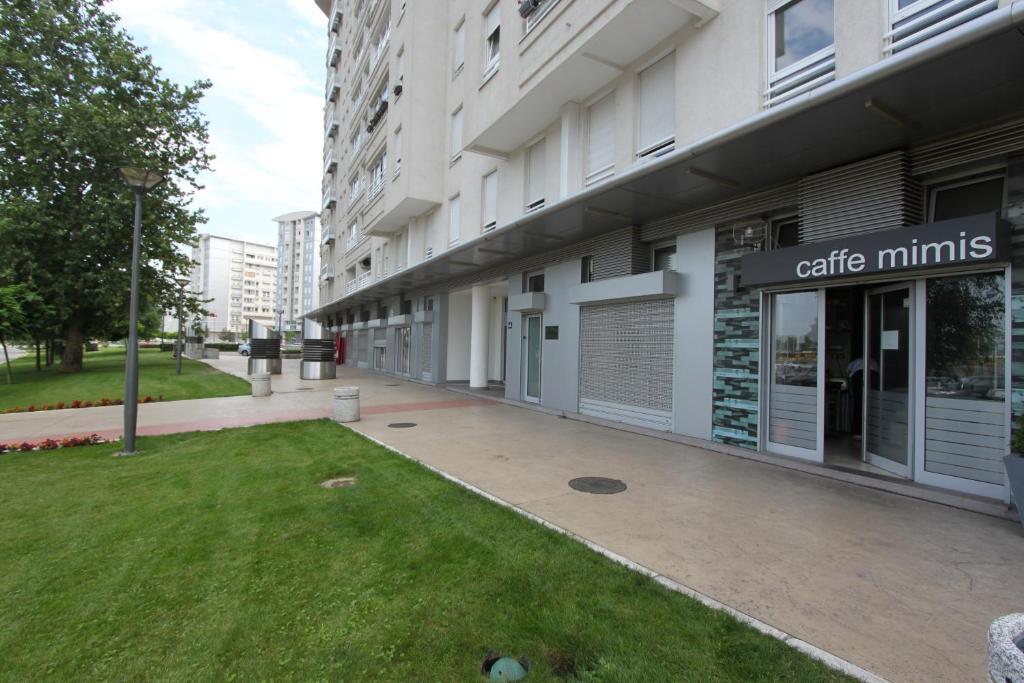 New Belgrade Apartments, Parking 5 Eur Per Day Værelse billede