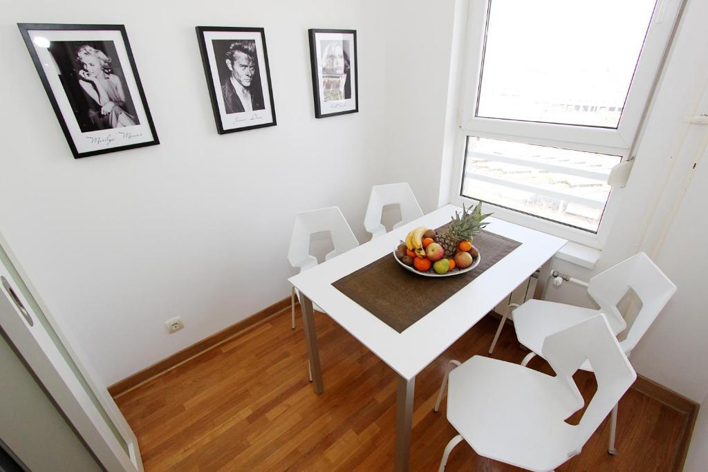 New Belgrade Apartments, Parking 5 Eur Per Day Værelse billede